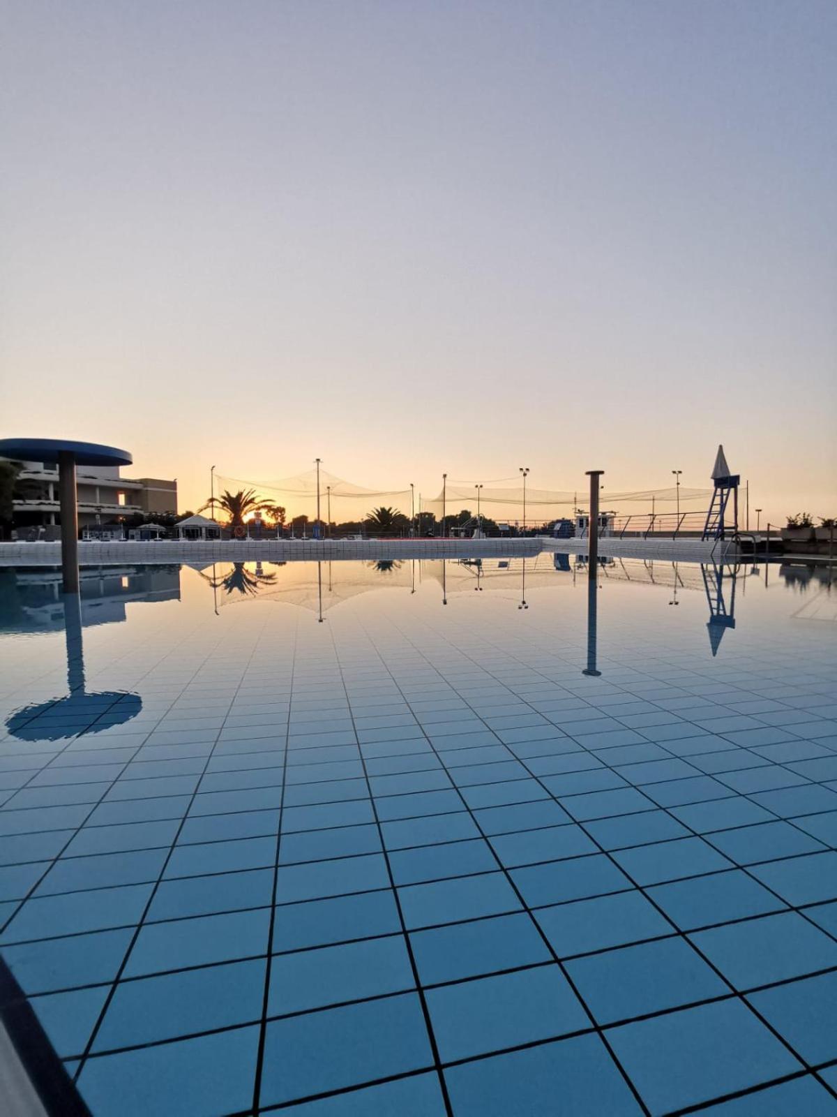 Corvino Resort Монополи Екстериор снимка